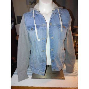FOREVER 21 WOMENS JUNIORS DENIM JEAN JACKET HOODED SMALL‎